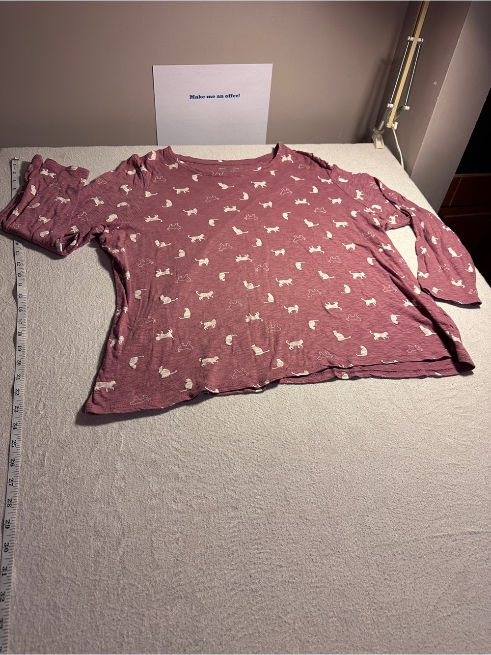 Architect Dusty Rose Long Sleeve Crewneck Top with White Cat Print